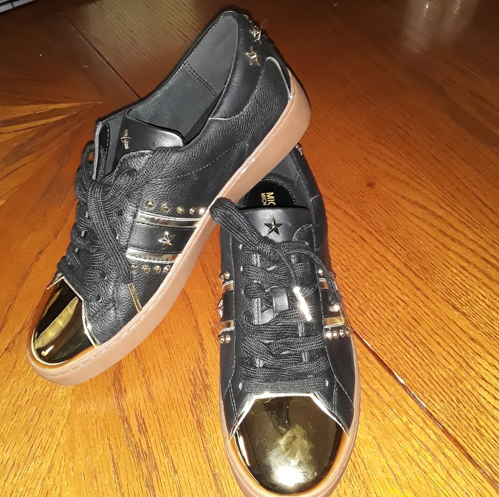 Michael Kors Frankie Stripe Sneaker, NWT, Size 7